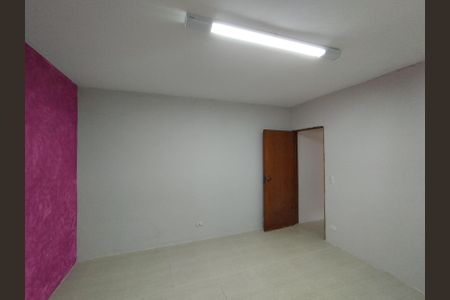 Casa para alugar com 50m², 1 quarto e 3 vagas Casa para alugar com 50m², 1 quarto e 3 vagasSala