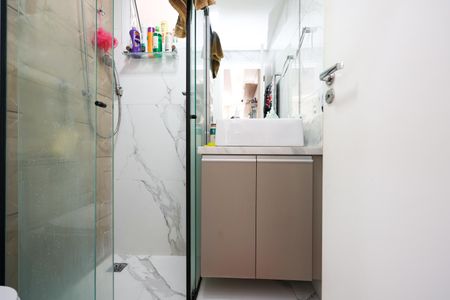 Apartamento para alugar com 52m², 2 quartos e 2 vagasBanheiro