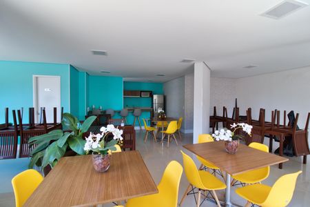 Apartamento para alugar com 52m², 2 quartos e 2 vagasÁrea comum - Salão de festas