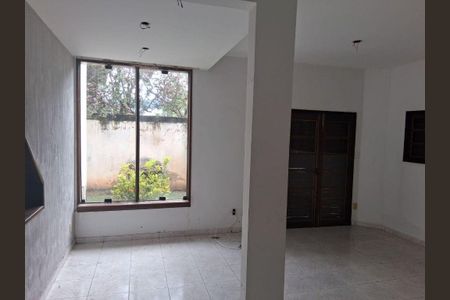 Casa à venda com 5 quartos, 392m² em Piratininga, Niterói