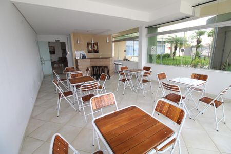 Apartamento para alugar com 55m², 2 quartos e 1 vagaÁrea comum - Salão de festas