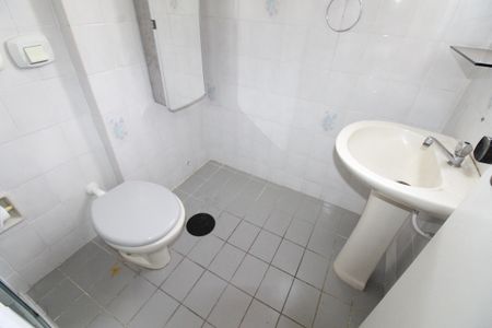 Banheiro de apartamento para alugar com 2 quartos, 55m² em Parque Residencial Aquarius, São José dos Campos
