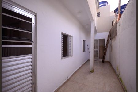 Casa para alugar com 60m², 1 quarto e sem vaga Casa para alugar com 60m², 1 quarto e sem vagaHall