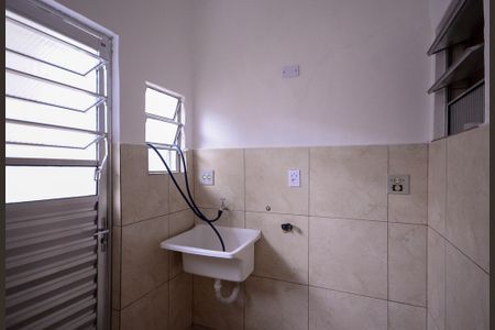 Casa para alugar com 60m², 1 quarto e sem vaga Casa para alugar com 60m², 1 quarto e sem vagaÁrea de Serviço