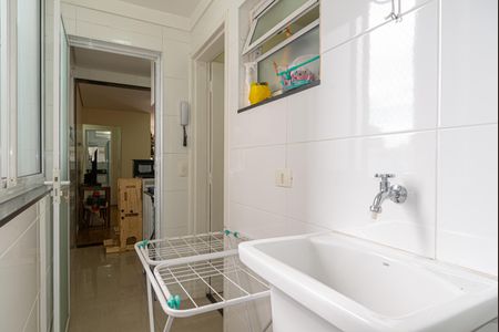 Apartamento à venda com 68m², 2 quartos e 1 vagaÁrea de Serviço
