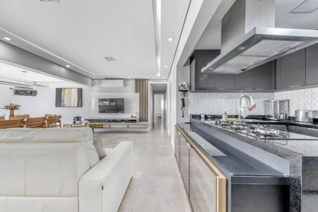 Foto 01 de apartamento à venda com 3 quartos, 128m² em Vila Firmiano Pinto, São Paulo