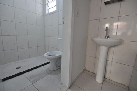 Banheiro de casa para alugar com 1 quarto, 50m² em Vila Nova Carolina, São Paulo