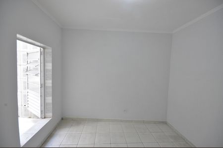 Quarto de casa para alugar com 1 quarto, 50m² em Vila Nova Carolina, São Paulo