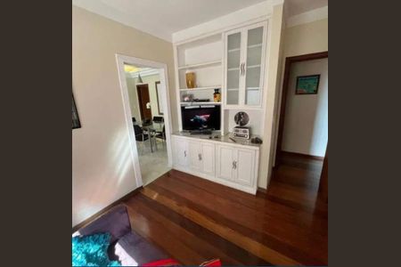 Apartamento à venda com 3 quartos, 130m² em Buritis, Belo Horizonte