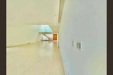 Casa de Condomínio à venda com 5 quartos, 732m² em Barra da Tijuca, Rio de Janeiro