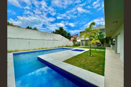 Casa de condomínio à venda com 732m², 5 quartos e 4 vagas