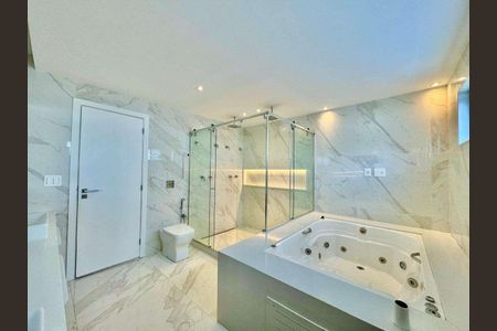 Casa de condomínio à venda com 732m², 5 quartos e 4 vagas