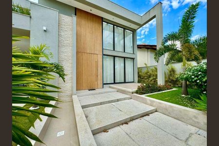 Casa de condomínio à venda com 732m², 5 quartos e 4 vagas