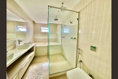 Casa de condomínio à venda com 732m², 5 quartos e 4 vagas