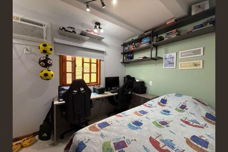 Casa à venda com 4 quartos, 100m² em Sapê, Niterói