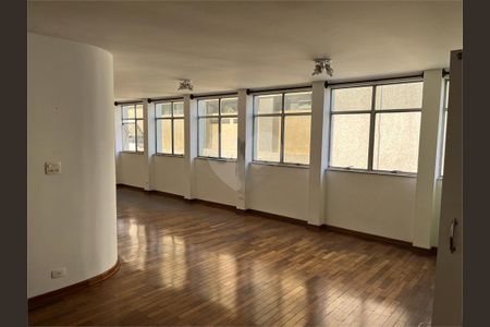 Apartamento à venda com 3 quartos, 158m² em Santa Cecilia, São Paulo