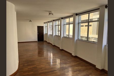 Apartamento à venda com 3 quartos, 158m² em Santa Cecilia, São Paulo