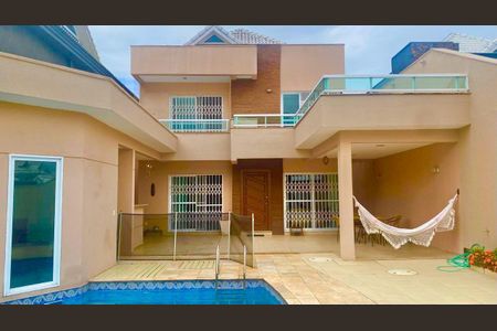 Casa de condomínio à venda com 357m², 4 quartos e 3 vagas
