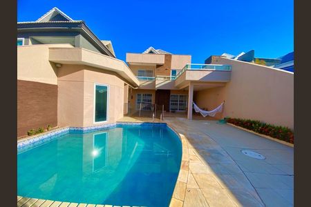 Casa de condomínio à venda com 357m², 4 quartos e 3 vagas