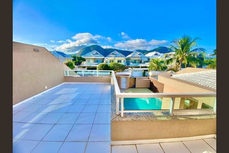 Casa de condomínio à venda com 357m², 4 quartos e 3 vagas