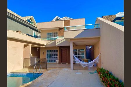 Casa de condomínio à venda com 357m², 4 quartos e 3 vagas