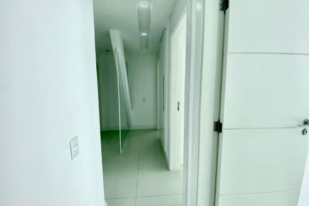 Apartamento para alugar com 200m², 4 quartos e 1 vaga Apartamento para alugar com 200m², 4 quartos e 1 vagaCorredor