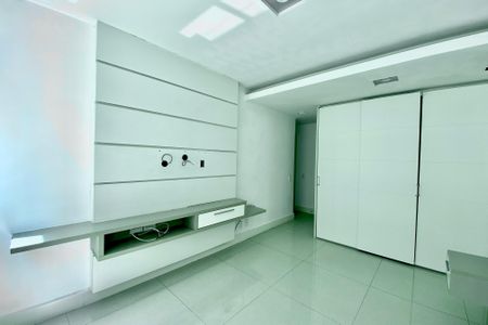 Apartamento para alugar com 200m², 4 quartos e 1 vaga Apartamento para alugar com 200m², 4 quartos e 1 vagaSuite