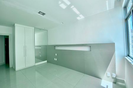 Apartamento para alugar com 200m², 4 quartos e 1 vaga Apartamento para alugar com 200m², 4 quartos e 1 vagaQuarto 2