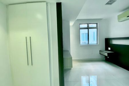 Apartamento para alugar com 200m², 4 quartos e 1 vaga Apartamento para alugar com 200m², 4 quartos e 1 vagaSuite 2