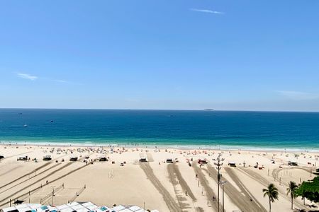 Apartamento para alugar com 200m², 4 quartos e 1 vaga Apartamento para alugar com 200m², 4 quartos e 1 vagaSala