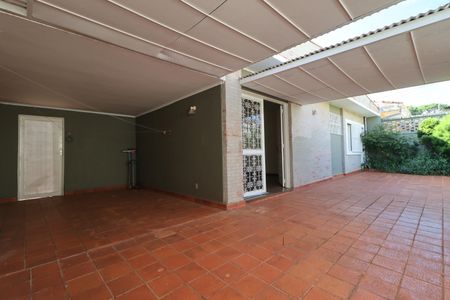 Casa para alugar com 266m², 4 quartos e 2 vagasGaragem