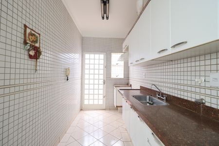 Casa para alugar com 266m², 4 quartos e 2 vagasCozinha