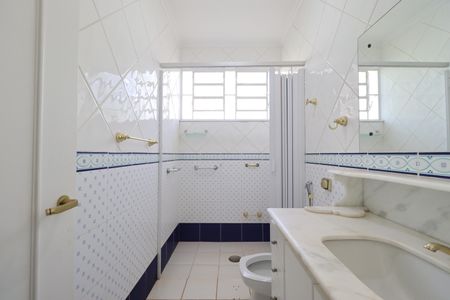 Casa para alugar com 266m², 4 quartos e 2 vagasBanheiro da Suíte