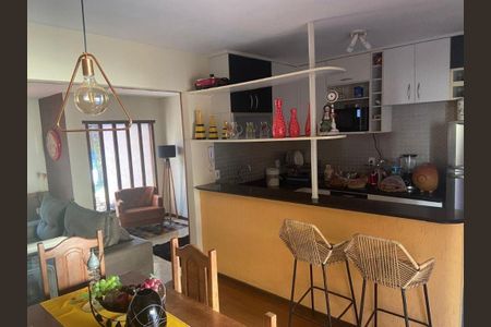 Casa à venda com 2 quartos, 230m² em Itaipu, Niterói