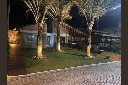 Casa à venda com 2 quartos, 230m² em Itaipu, Niterói