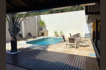 Casa à venda com 2 quartos, 230m² em Itaipu, Niterói