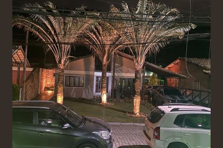 Casa à venda com 2 quartos, 230m² em Itaipu, Niterói