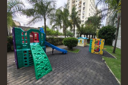 Apartamento para alugar com 50m², 2 quartos e 2 vagasÁrea comum - Playground