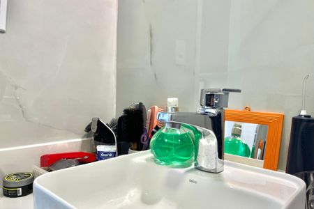 Apartamento à venda com 69m², 3 quartos e 2 vagasBanheiro da Suíte