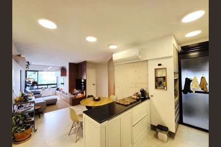 Apartamento à venda com 61m², 2 quartos e 1 vaga