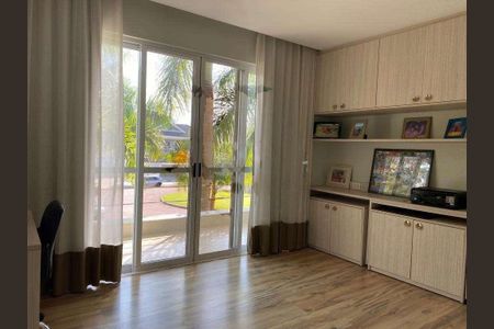 Casa de condomínio à venda com 545m², 4 quartos e 3 vagas
