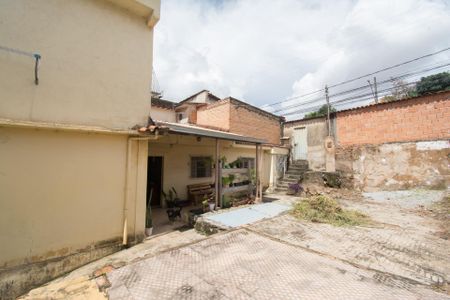 Quintal de casa à venda com 3 quartos, 180m² em Riacho das Pedras, Contagem