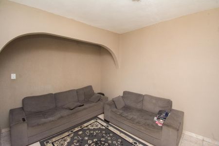 Sala de casa à venda com 3 quartos, 180m² em Riacho das Pedras, Contagem