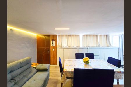 Apartamento para alugar com 63m², 2 quartos e 1 vaga Apartamento para alugar com 63m², 2 quartos e 1 vagaSala