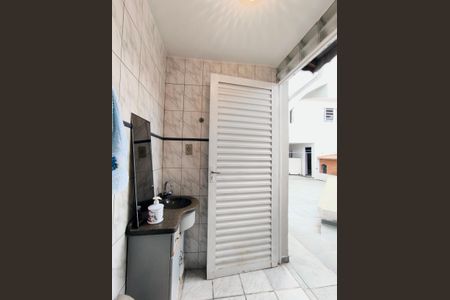 Casa à venda com 341m², 3 quartos e 3 vagasBanheiro da Churrasqueira