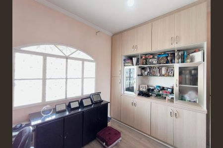 Casa à venda com 341m², 3 quartos e 3 vagasEscritório