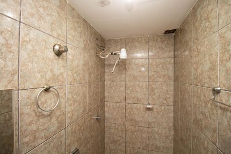 Banheiro Social de kitnet/studio para alugar com 1 quarto, 50m² em Taguatinga Sul (taguatinga), Brasília