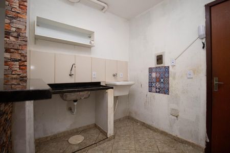 Cozinha e Área de Serviço de kitnet/studio para alugar com 1 quarto, 50m² em Taguatinga Sul (taguatinga), Brasília