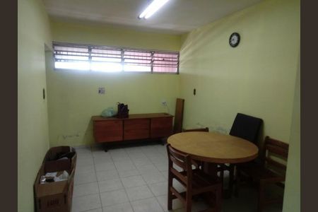 Casa à venda com 3 quartos, 181m² em Parque Novo Oratório, Santo André