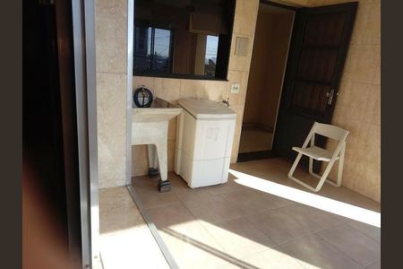 Casa à venda com 3 quartos, 181m² em Parque Novo Oratório, Santo André